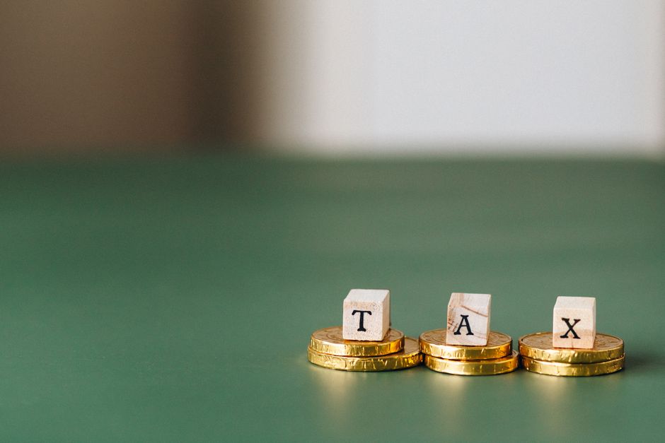 How to Calculate Capital Gains Tax: A Simple Guide for Investors
