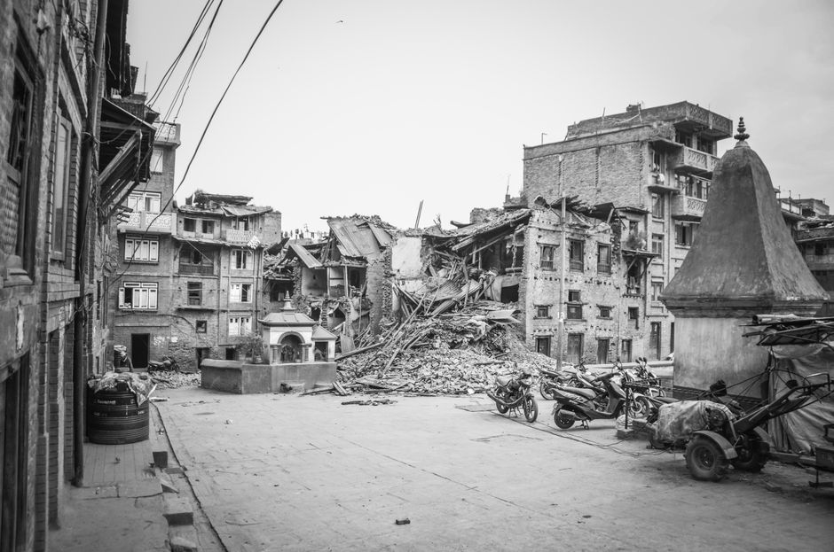 Earthquake Today: Check Live Alerts & Safety Guide
