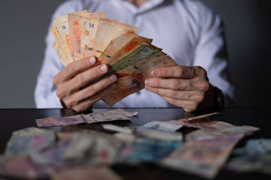 Why You Should Never Carry Dollars in Mexico (The Peso Mexicano Truth)
